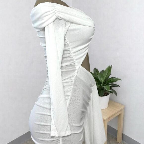 White Off-Shoulder Cut-Out Mini Dress 🤍✨ Size M - Picture 2 of 4